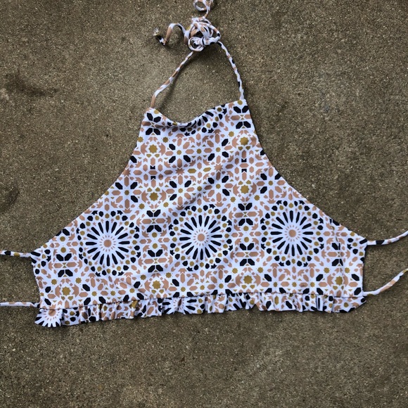 Stone Cold Fox x Beach Riot bikini set - Picture 4 of 5